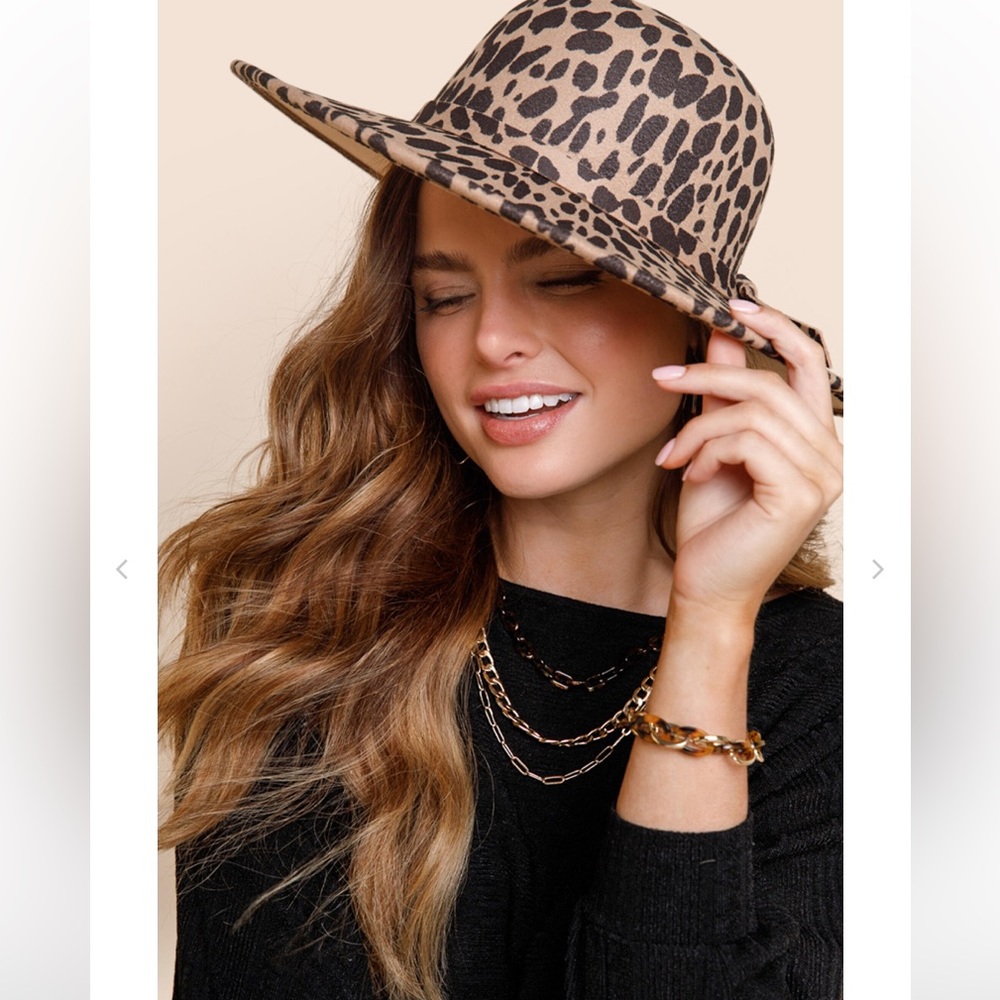 NWOT Francesca’s Animal Print Rosslynn Leopard Dot Boho Style Floppy Hat 👒🐆 - Picture 2 of 3